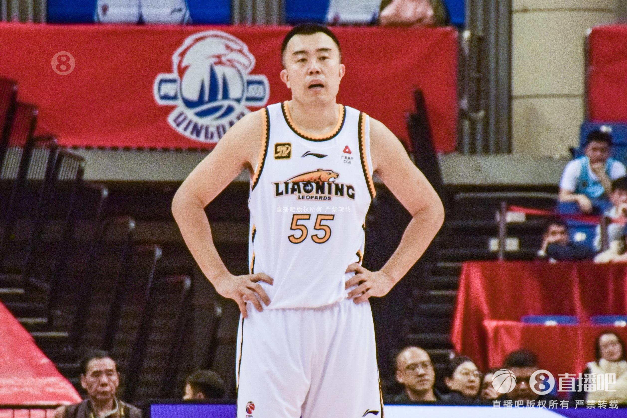 老將盡力了！韓德君7中4拿到14分12籃板3助攻